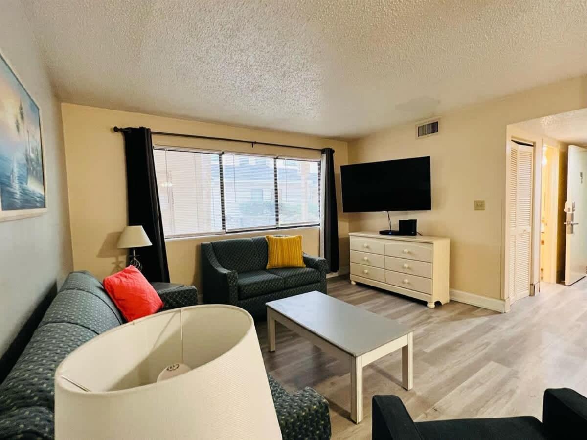 *A Family Retreat*Pool*Steps To The Beach*Approved Dogs*D18-9 Myrtle Beach Exteriör bild